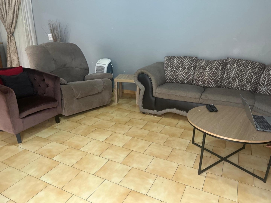 5 Bedroom Property for Sale in Potchefstroom South North West